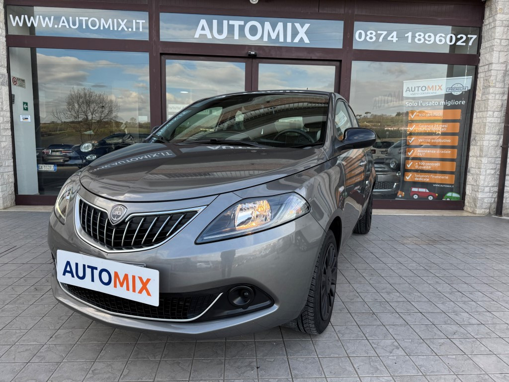 Lancia Ypsilon