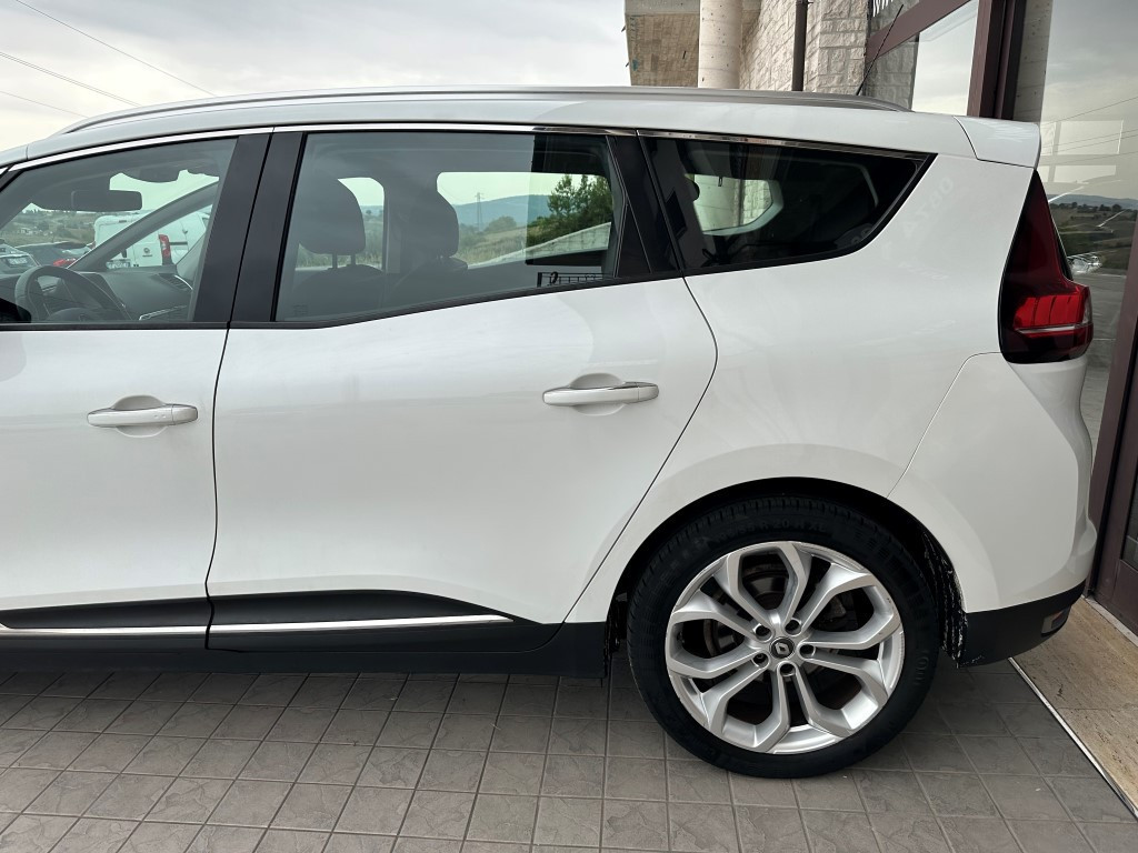 Renault ScÃ©nic
