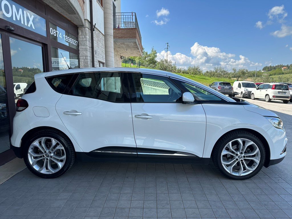 Renault ScÃ©nic